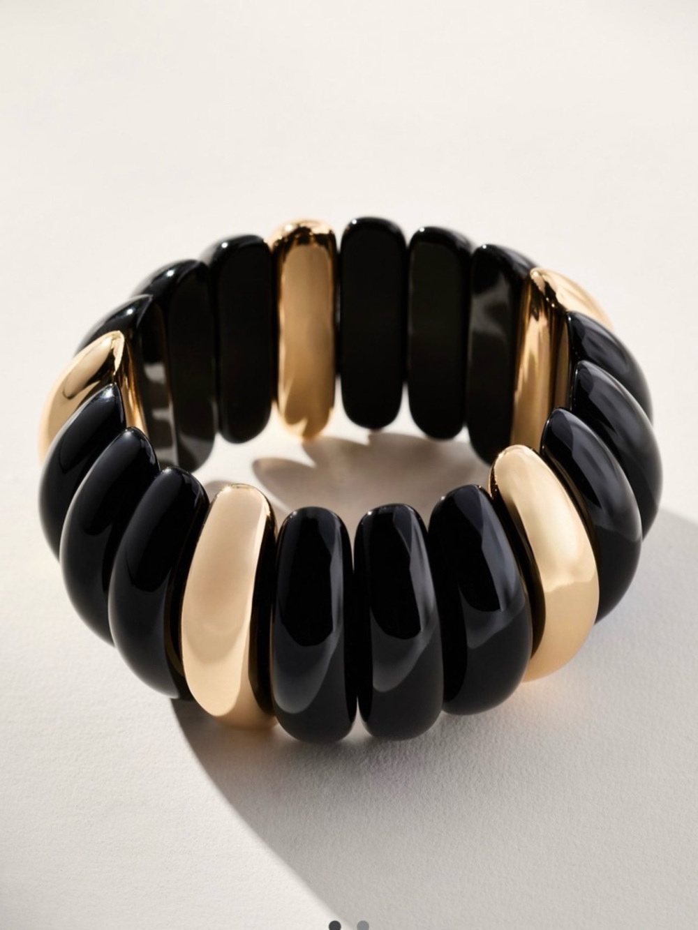 Anthropologie Chunky Resin Metal Stretch Bracelet Black Gold One Size